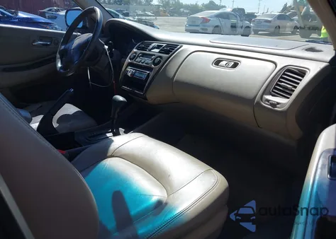 2000 Honda Accord 3.0 Ex из США, поврежденный, VIN 1HGCG1656YA093907